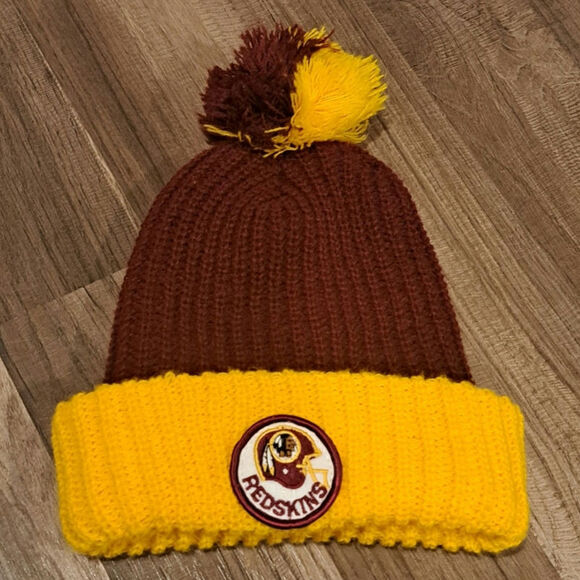 No brand Other - Vtg Redskins Pom Pom Knit Beanie Hat With Logo Patch 70s/80s